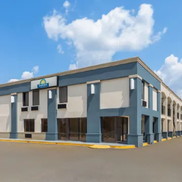 Days Inn by Wyndham Slidell