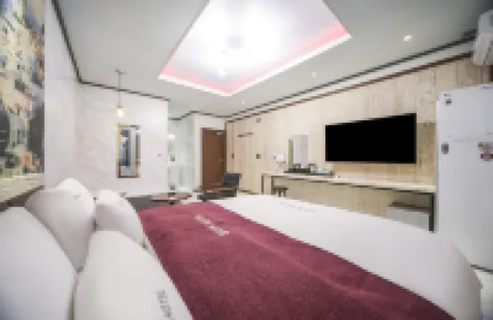 Eumseong Maldives Self Check-in hotel