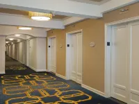 The Marc Hotel Các khách sạn gần Thư viện Công cộng Milwaukee
