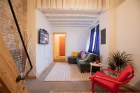 Tiny Cottage - Big Loft