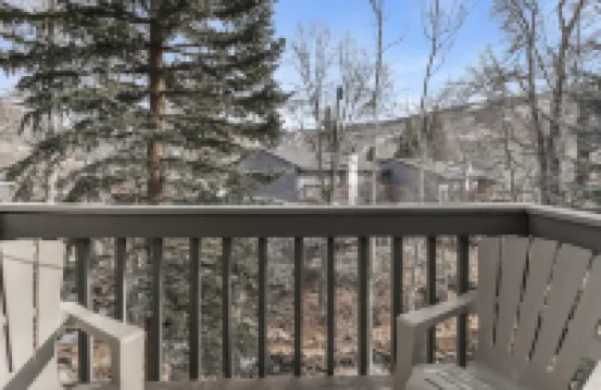 Brooktree Condos D221 2 Bedroom Condo