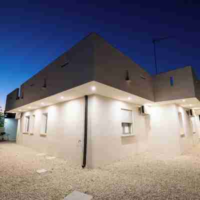 White Houses Apartments Hotel Exterior