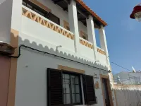 Holiday Apartment 100 meters from the beach Hotels in Salema