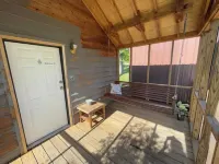 The Oak Oasis - Gorgeous views and a hot tub