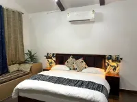 The Tiger Waterfront Resort Hotele w: Pilibhit