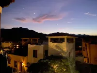 Casa Estrella Del Mar - 2bed 2bath close to amenities and views of the sea!