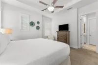 Prominence Azure Abode - Villaer