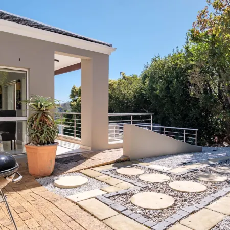 Family Home With Views Pool Garden 100 Geneva