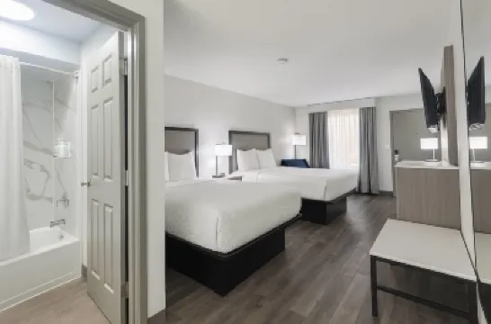 Baymont by Wyndham Fayetteville โรงแรมใน