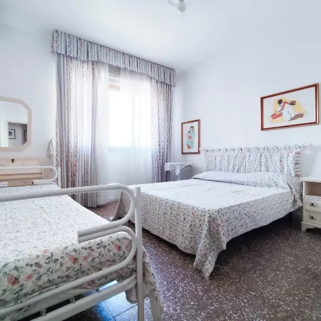 Stylish Apartment Near the Beach