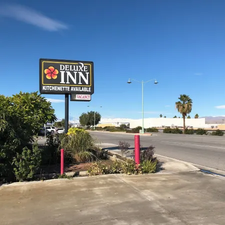 Deluxe Inn