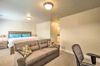 St George Area Townhome w/ Patio + Pool Access - parking