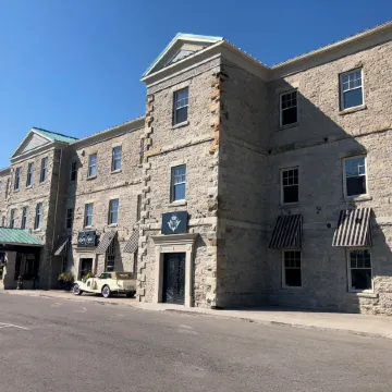 Stone Mill Inn