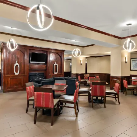 Comfort Suites Central