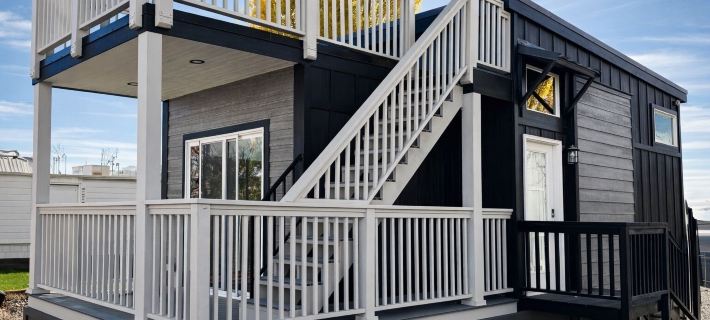Luxury Tiny Homes - Deluxe King Room Hotels in Page