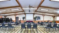 Studio 6 Minot, ND