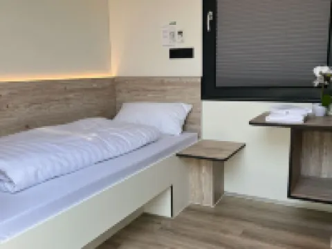 羅特爾霍爾多夫A1 丁克拉格酒店