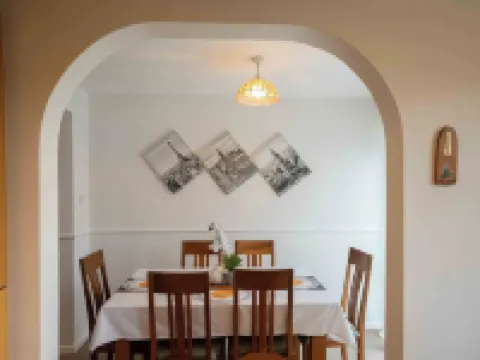 Spacious 3 Bedroom Home in Westhoughton Hotels in Bolton