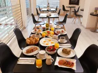 Tsanotel - Breakfast