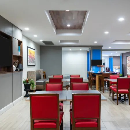 Holiday Inn Express & Suites Florence I-95 & I-20 Civic Ctr by IHG