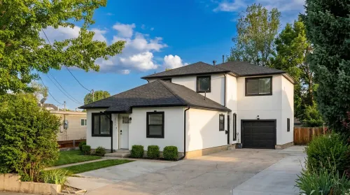 New remodel family friendly and just minutes from downtown and ski resorts