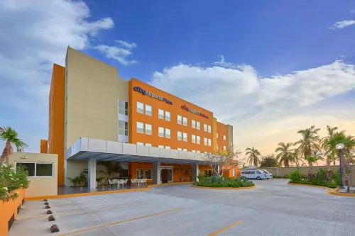 City Express Plus by Marriott Cabo San Lucas
