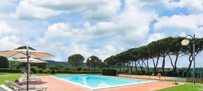 Aesthetic Farmhouse in Bucine with Barbecue Hotéis em Bucine