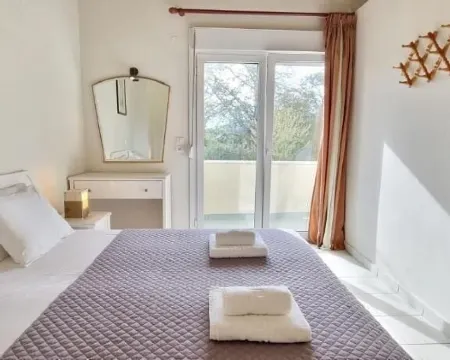 Bungalow White Apartments Hotels in Polykhrono