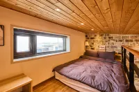 Pohang Uni Pool Villa Pension - Pet friendly