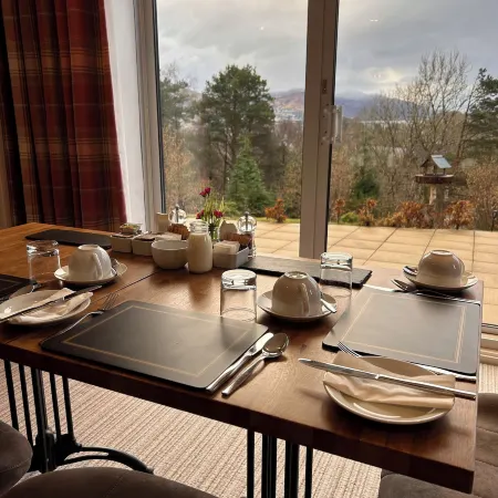 Braeburn Guest House / B&B