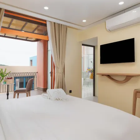 Santori Hòn Thơm Hotel