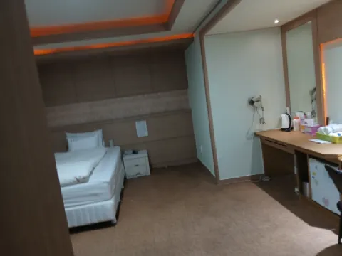 Yeoju Y Motel 鄰近明成皇后故居的酒店