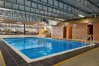 Super 8 by Wyndham Hearst on