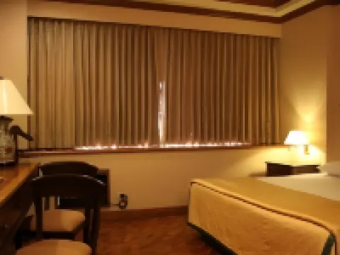 ヘラルド スイーツ マカティのホテル