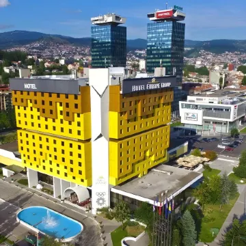 Hotel Holiday