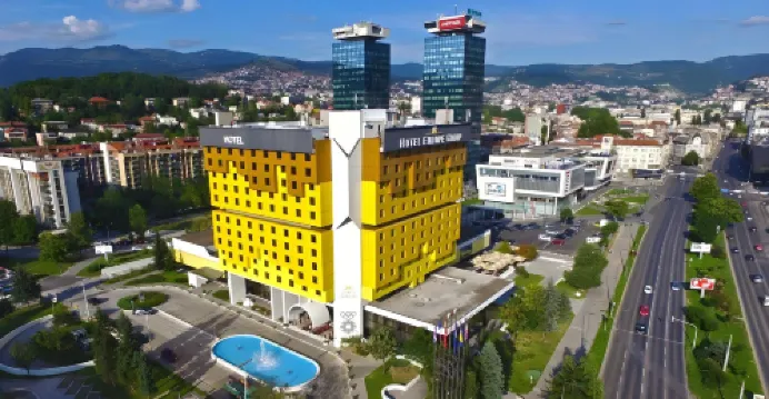 Hotel Holiday
