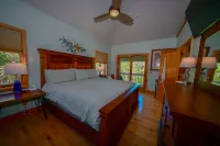 Captivating Cabana – Luxury Home, Boat Slip, Golf Cart, Pool, Pickleball, & Club