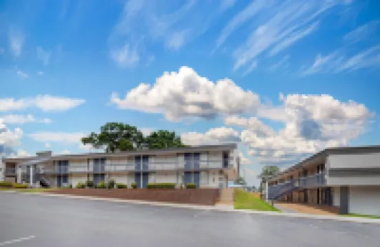 Clarion Pointe Morrow - Atlanta South