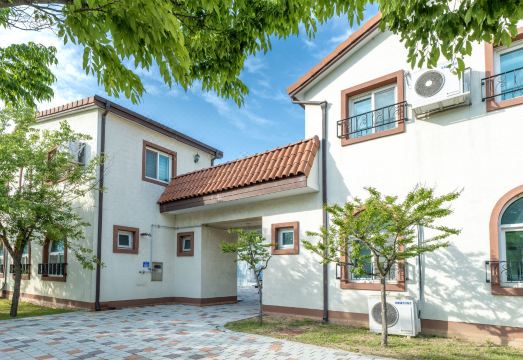 고성 송정마을 수목화 펜션 대표 이미지