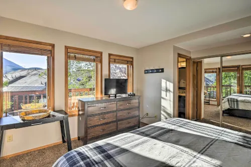 Spacious Breckenridge Condo Walk to Ski Lifts! - Apartment
