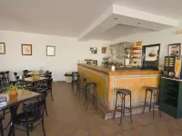 Apartamentos Puerta del Sur Hotéis em Sevilha