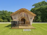 Daebudo Glamtop Luxury Glamping & Kids Swimming Pool Campsite Hotels in der Nähe von Golfplatz Island CC