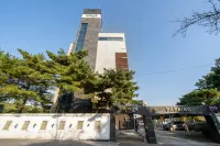 Baekje Hotel - parking