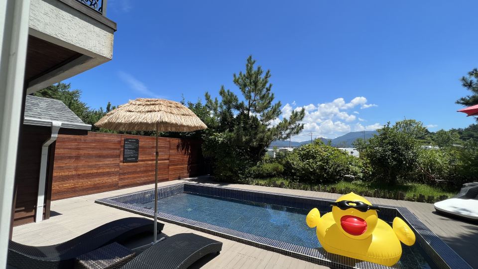 Sacheon W Namhae Pool Villa Pension