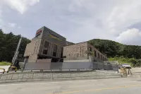 Yangpyeong Signature Drive-in Hotel Yongmun