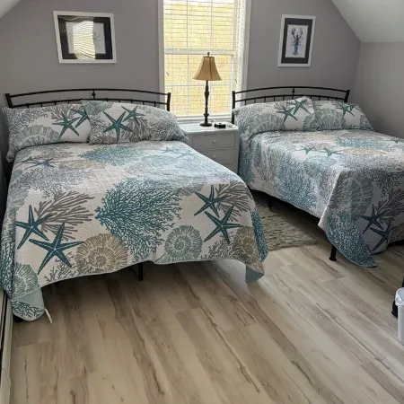 Discover Ogunquit Village and the Beach Just Steps Away, 4th Driveway from Town