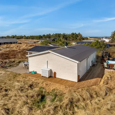 "Avelin" - 800m from the Sea