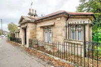 GuestReady - Peaceful 2Br Near Holyrood Park - บังกะโล