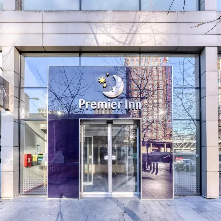 Premier Inn London Stratford Отели рядом с достопримечательностью «Стратфорд»