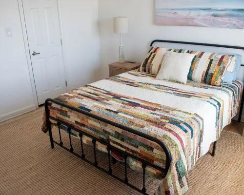 Tranquil 2-bedroom condo in Ocean Springs with fitness room, WiFi Hotels in Gulf Park Estates